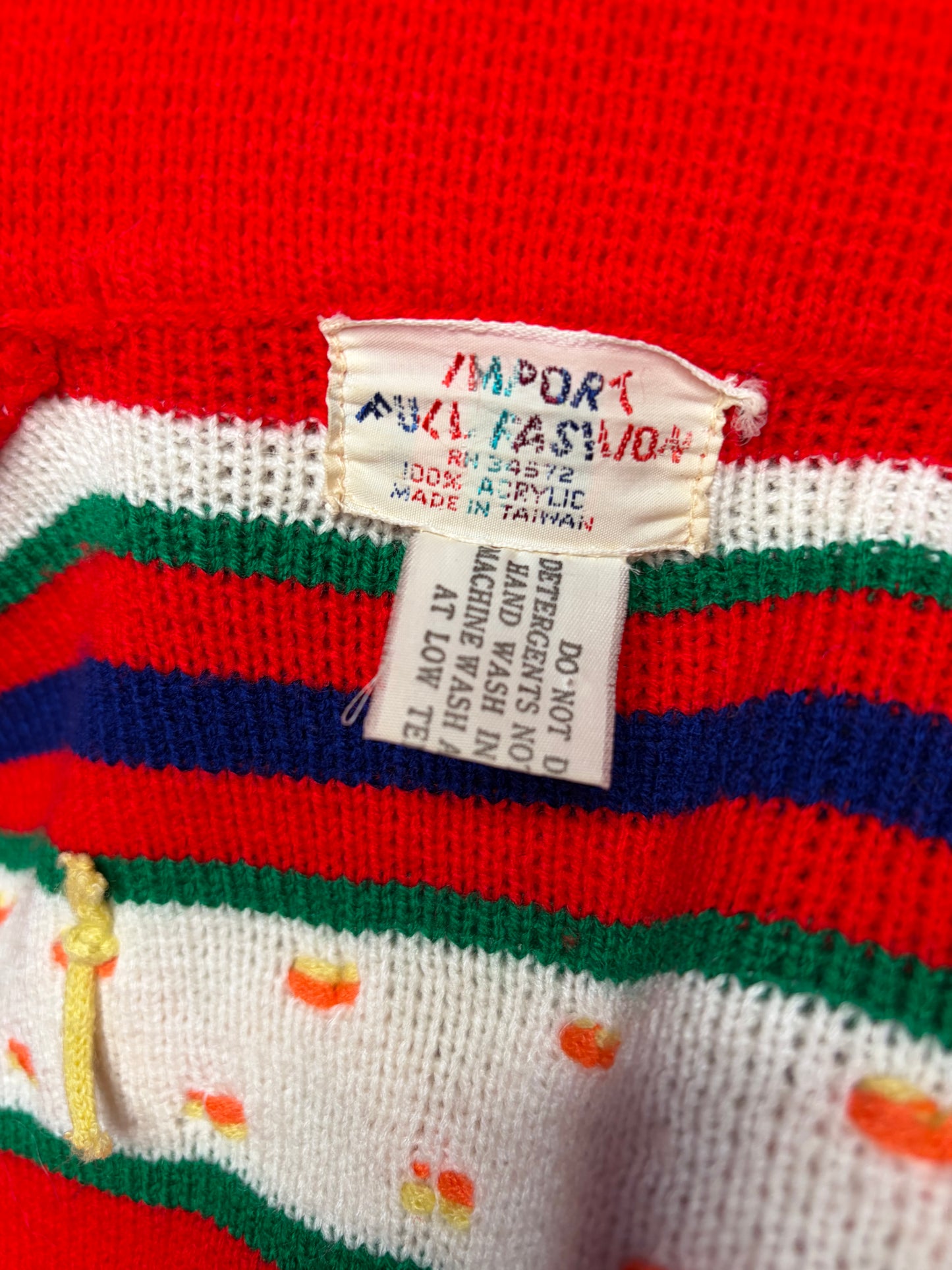 1970s Red Patterned Knit Poncho