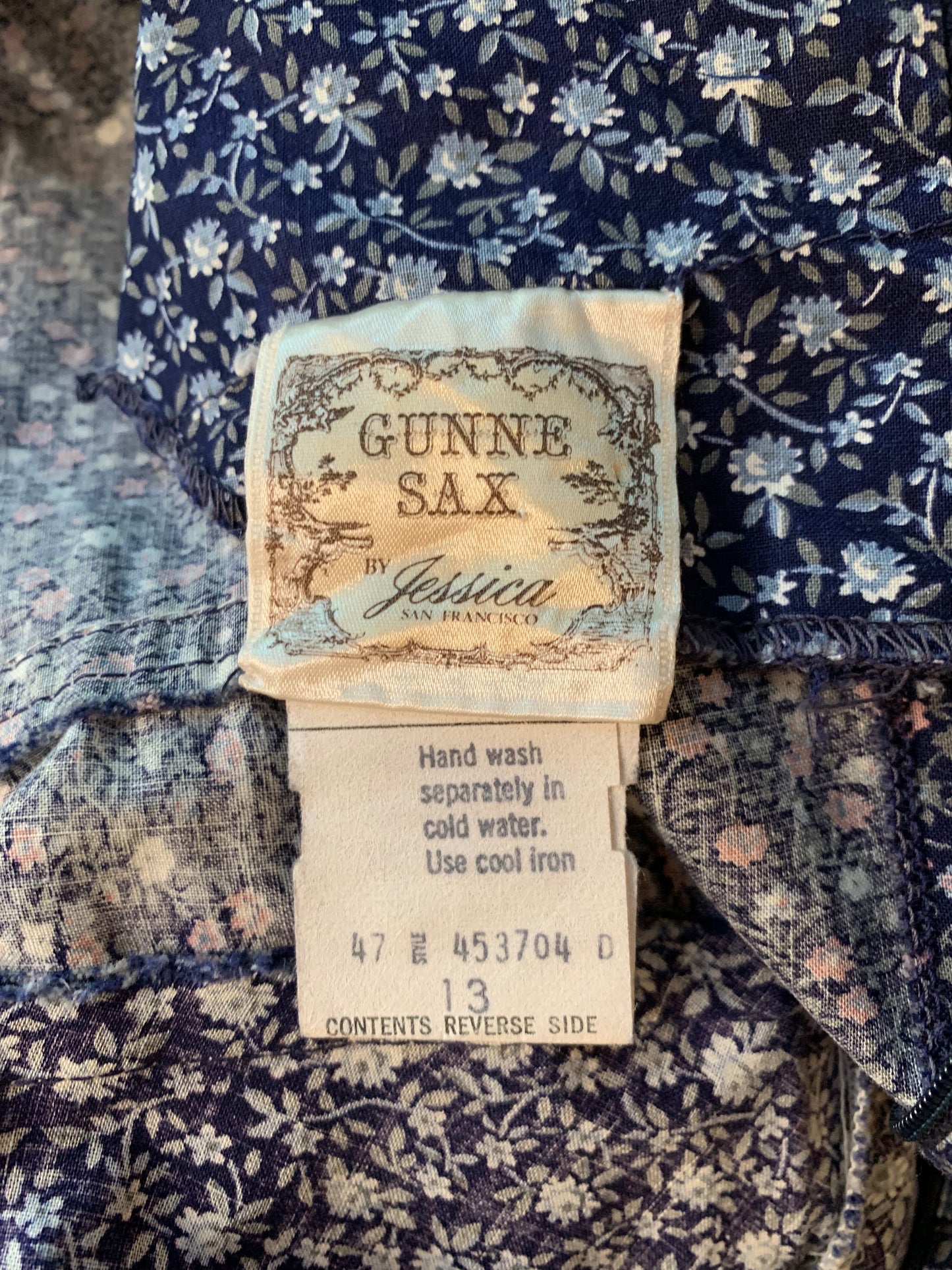 1970s Gunne Sax Navy Floral Prairie Dress SIZE 13!