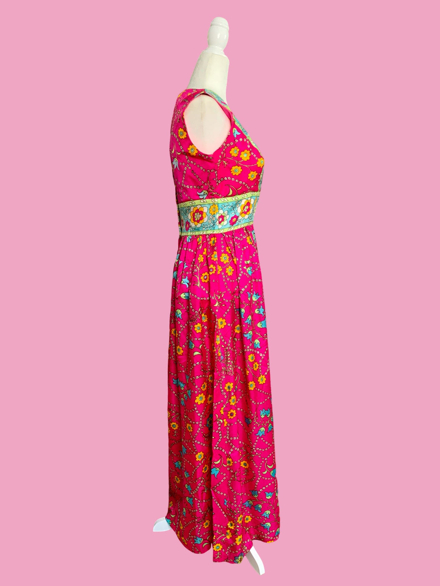 60s Sleeveless Maxi