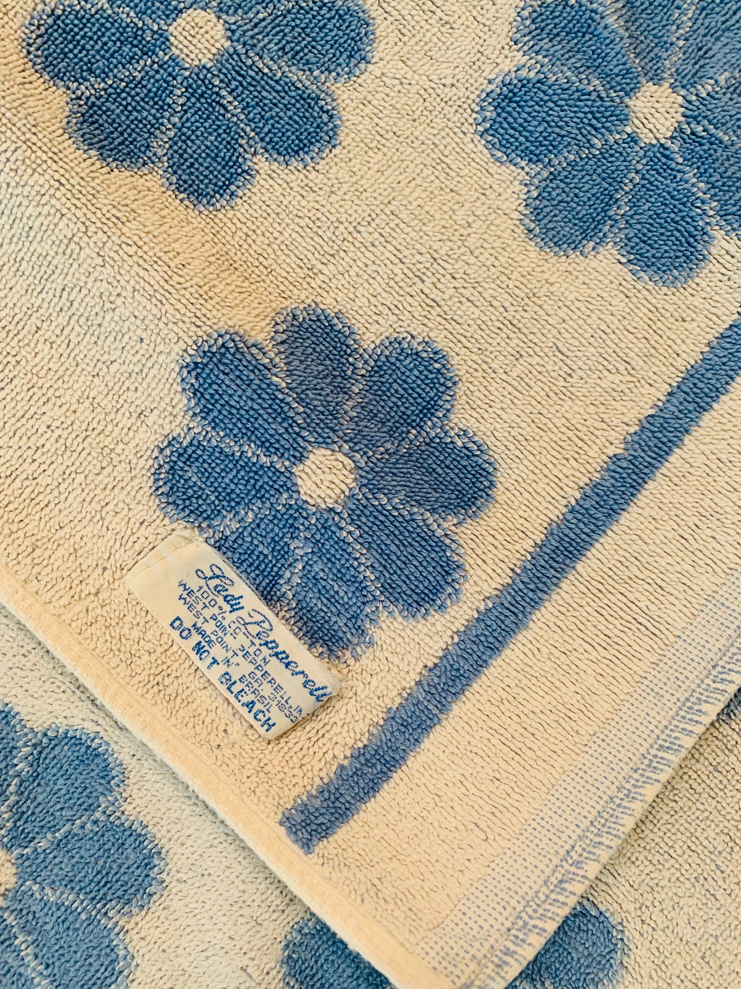 Mid Century Towel Set