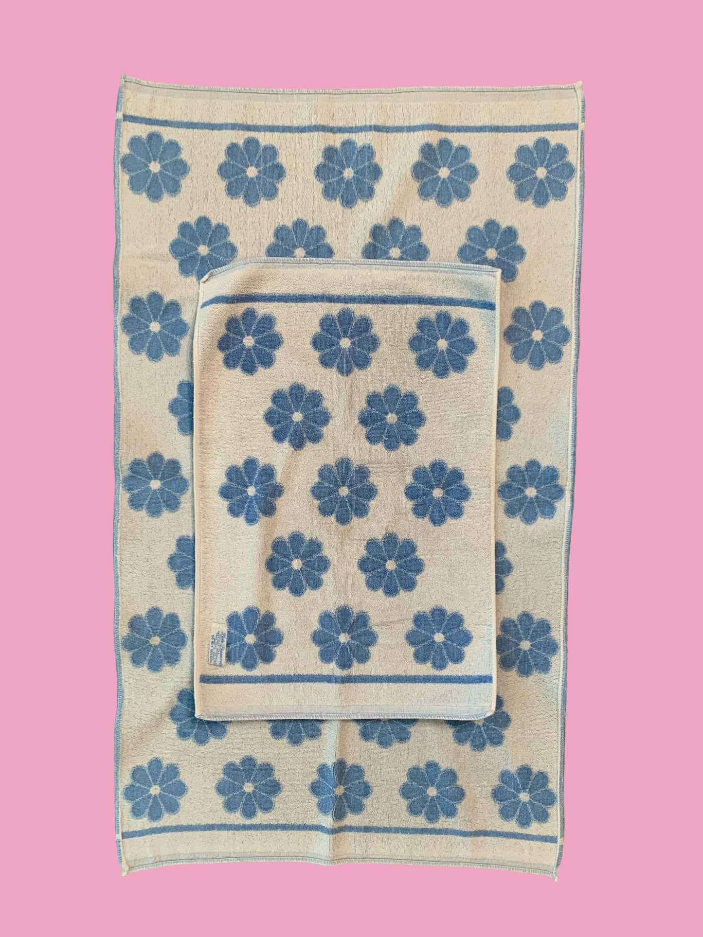 Mid Century Towel Set