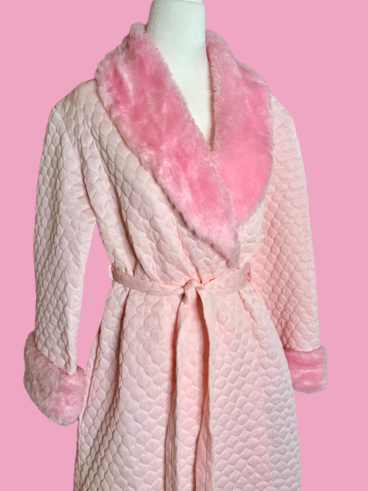 1970s Baby Pink Quilted Robe w/ Faux Fur Trim by BHS