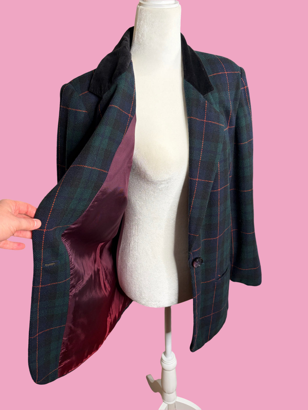 1980s Vintage Smart Plaid Blazer w/ Velvet Collar by Sag Harbor
