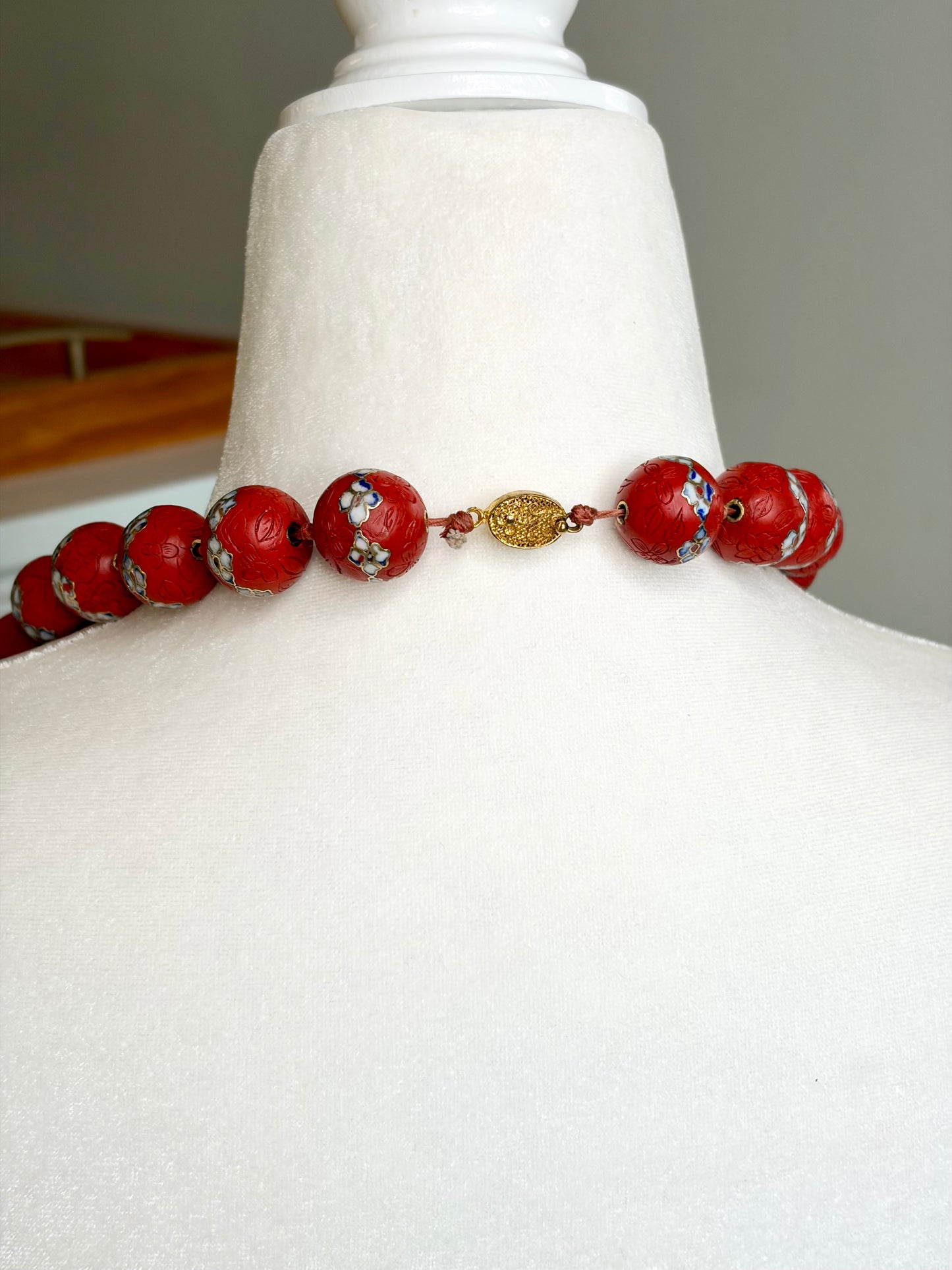 RARE 1940s Art Deco Chinese Carved Cinnabar Beaded Cloisonné Necklace w/ Hand Painted Flowers
