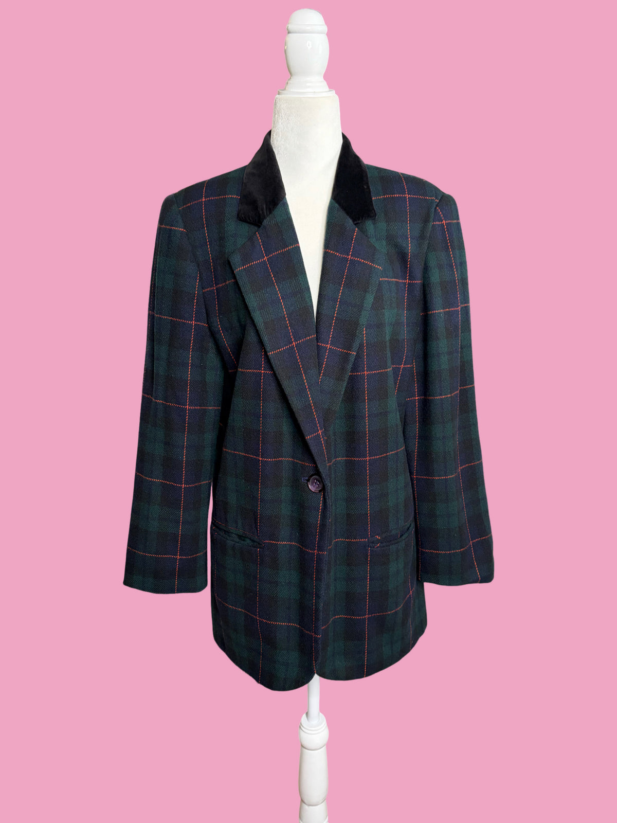 1980s Vintage Smart Plaid Blazer w/ Velvet Collar by Sag Harbor