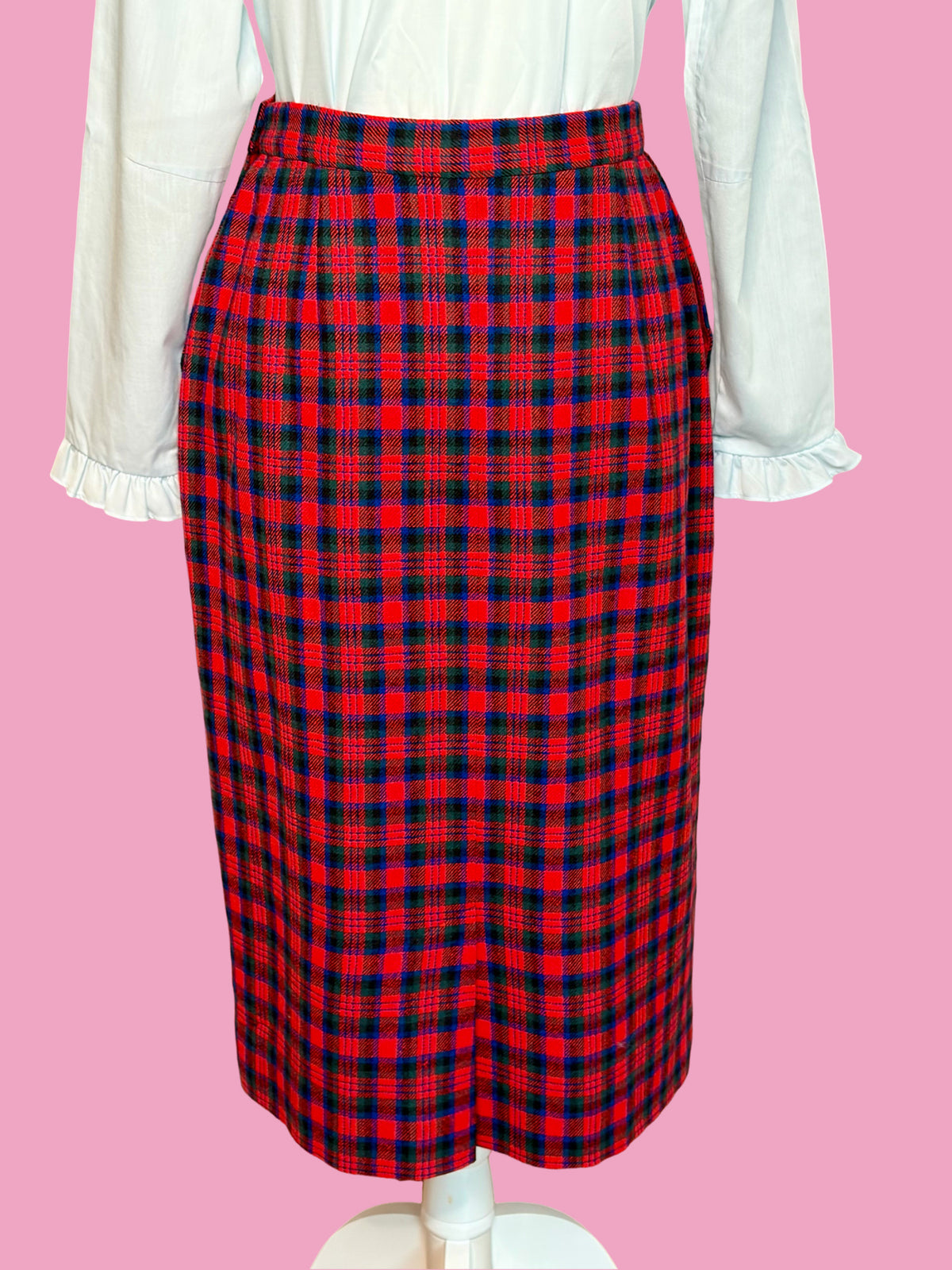 1970s Vintage Red Green Blue Tartan Plaid Wool Skirt by Pendleton