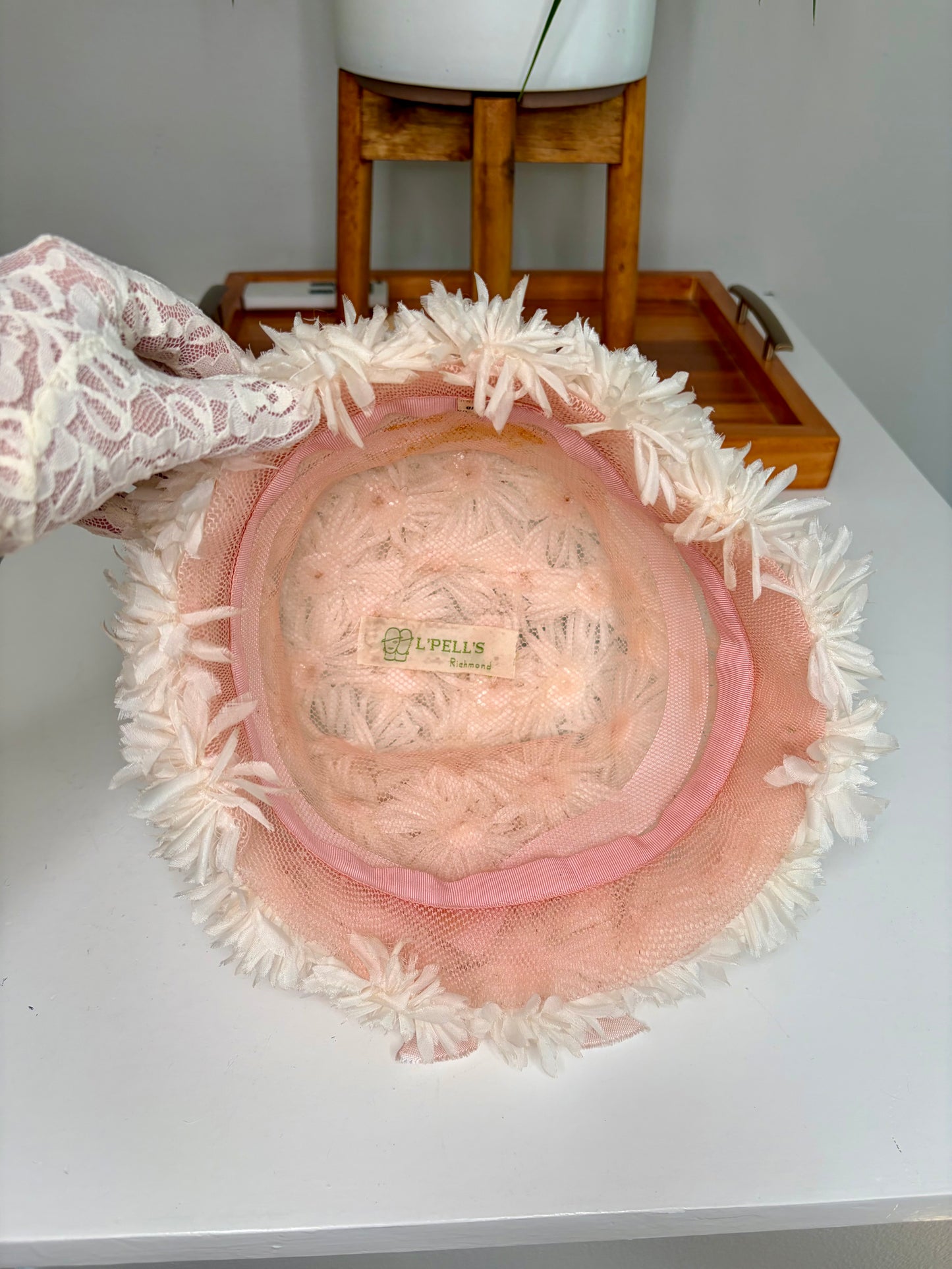 1960s Light Pink Flower Bucket Hat
