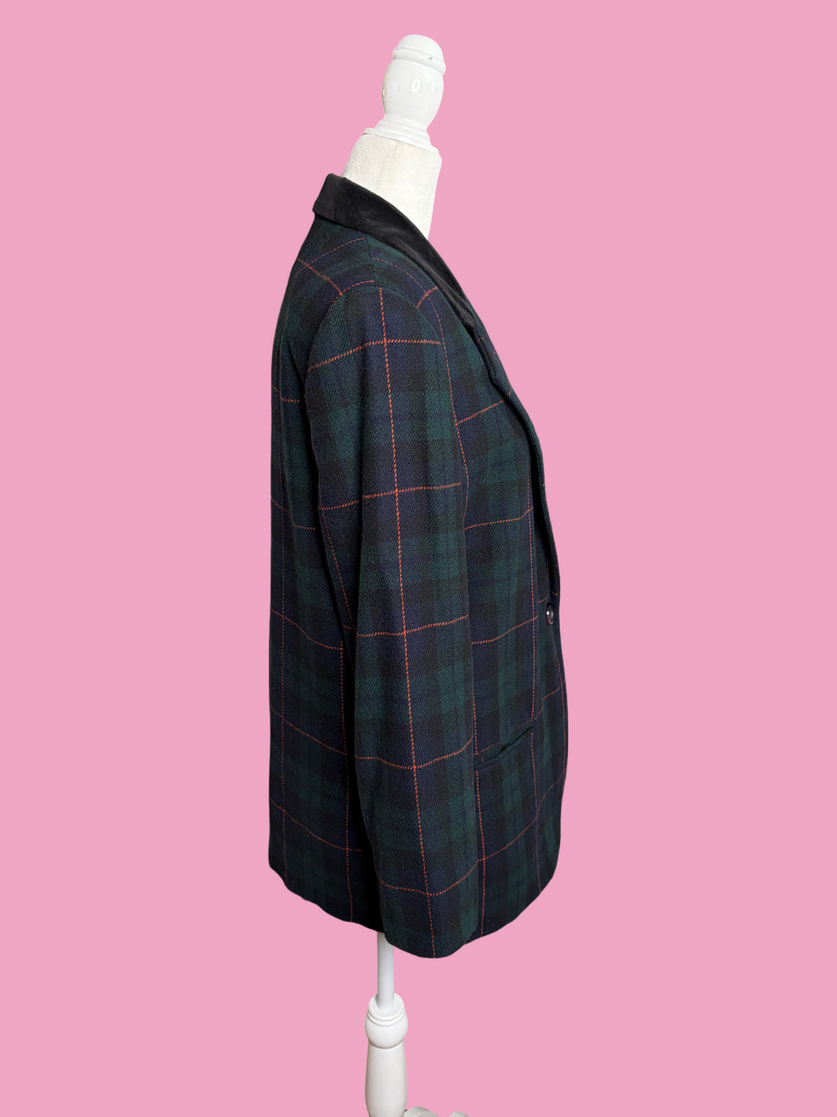 1980s Vintage Smart Plaid Blazer w/ Velvet Collar by Sag Harbor