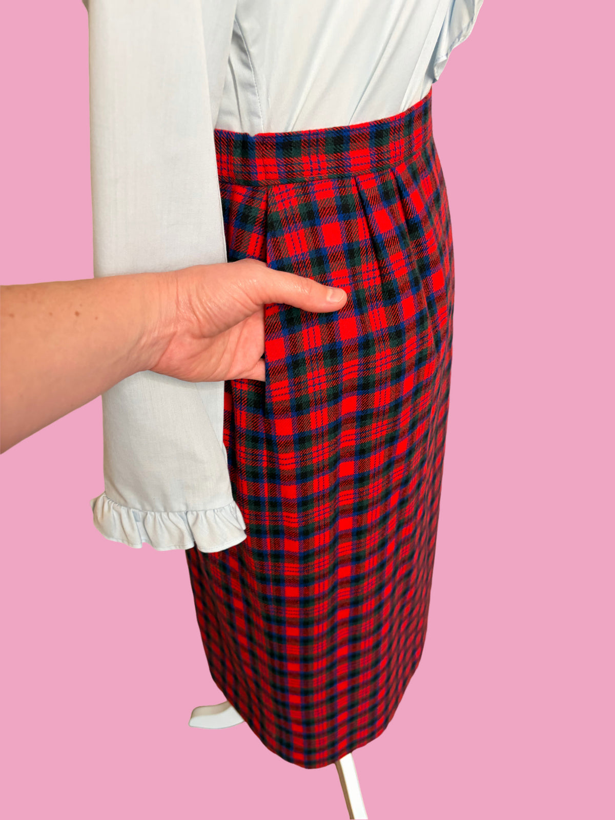 1970s Vintage Red Green Blue Tartan Plaid Wool Skirt by Pendleton