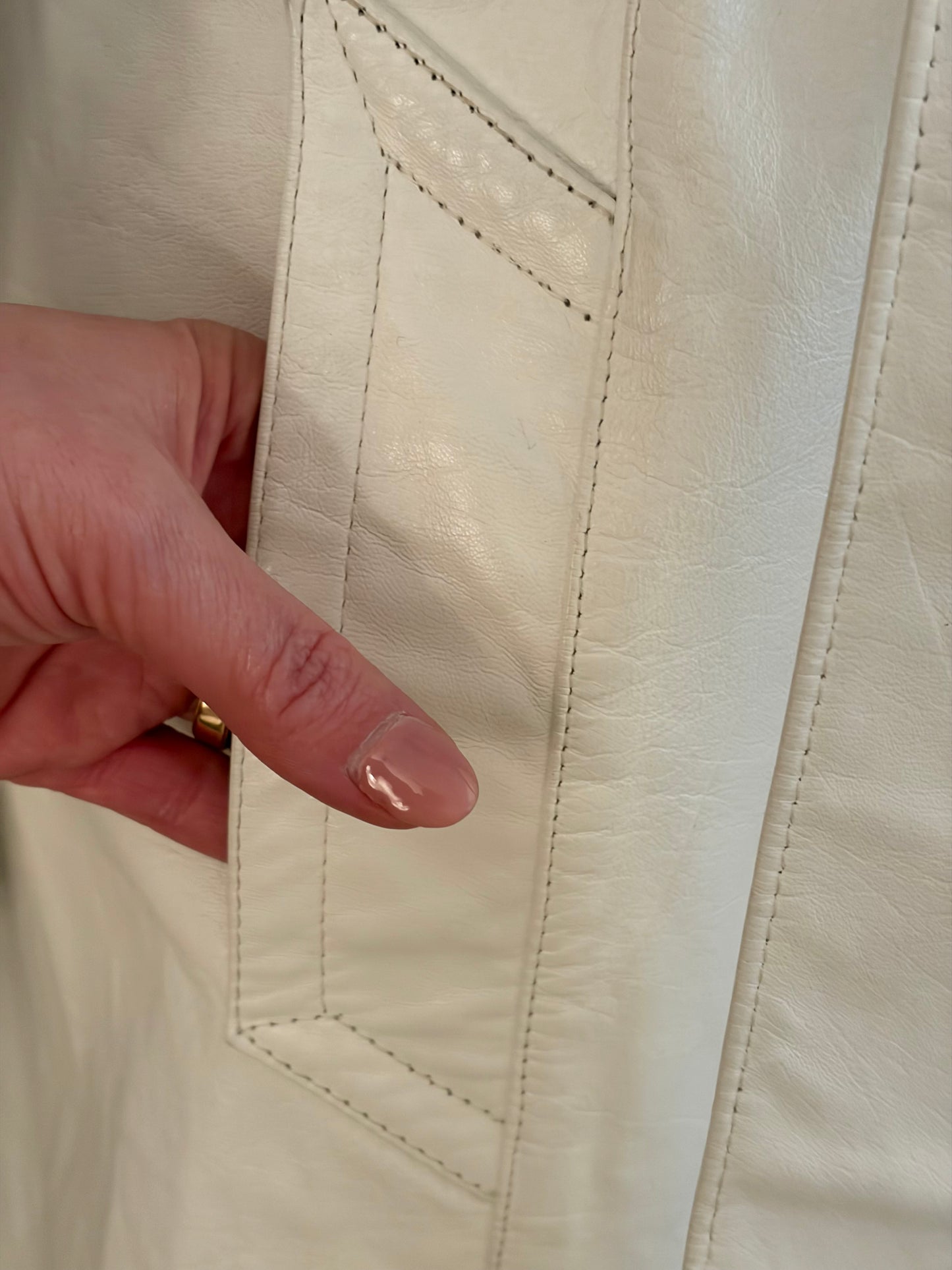 1970s White Leather Trench w/ Faux Fur Collar