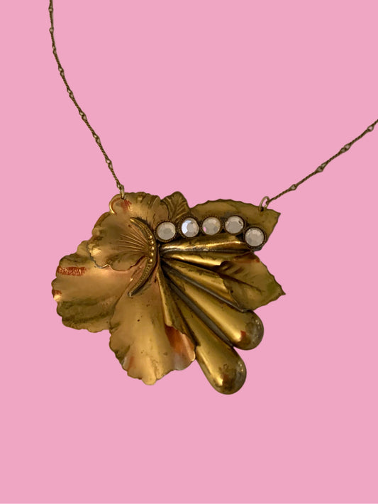 Floral Pendant Necklace