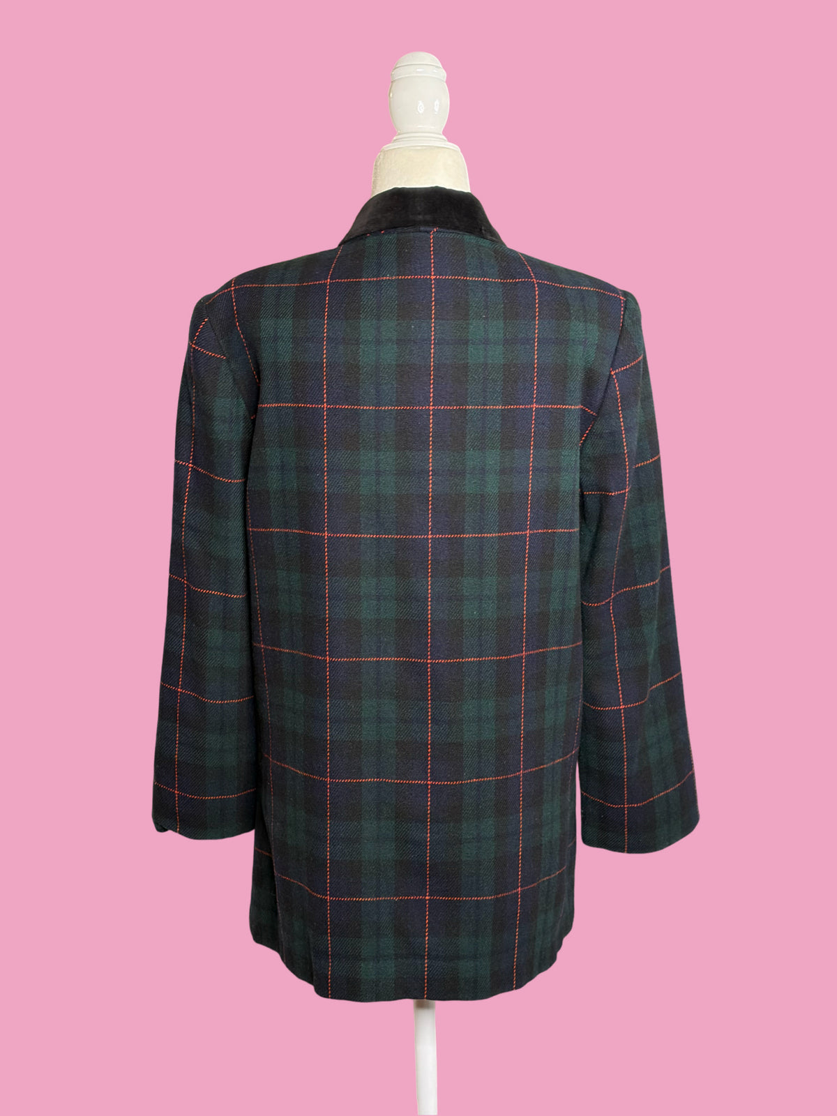 1980s Vintage Smart Plaid Blazer w/ Velvet Collar by Sag Harbor