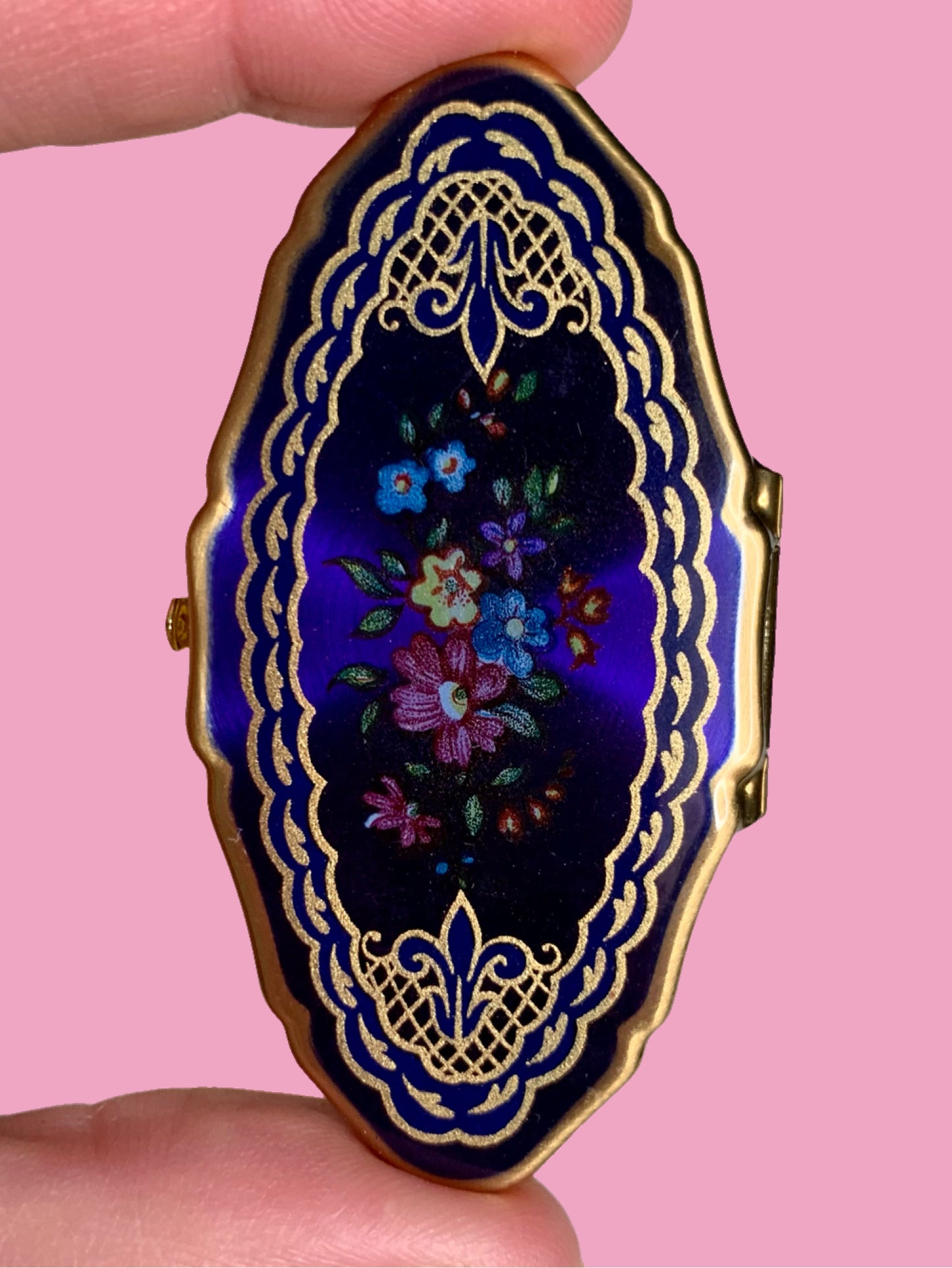 1950s Stratton Cosmetic Set in Original Box