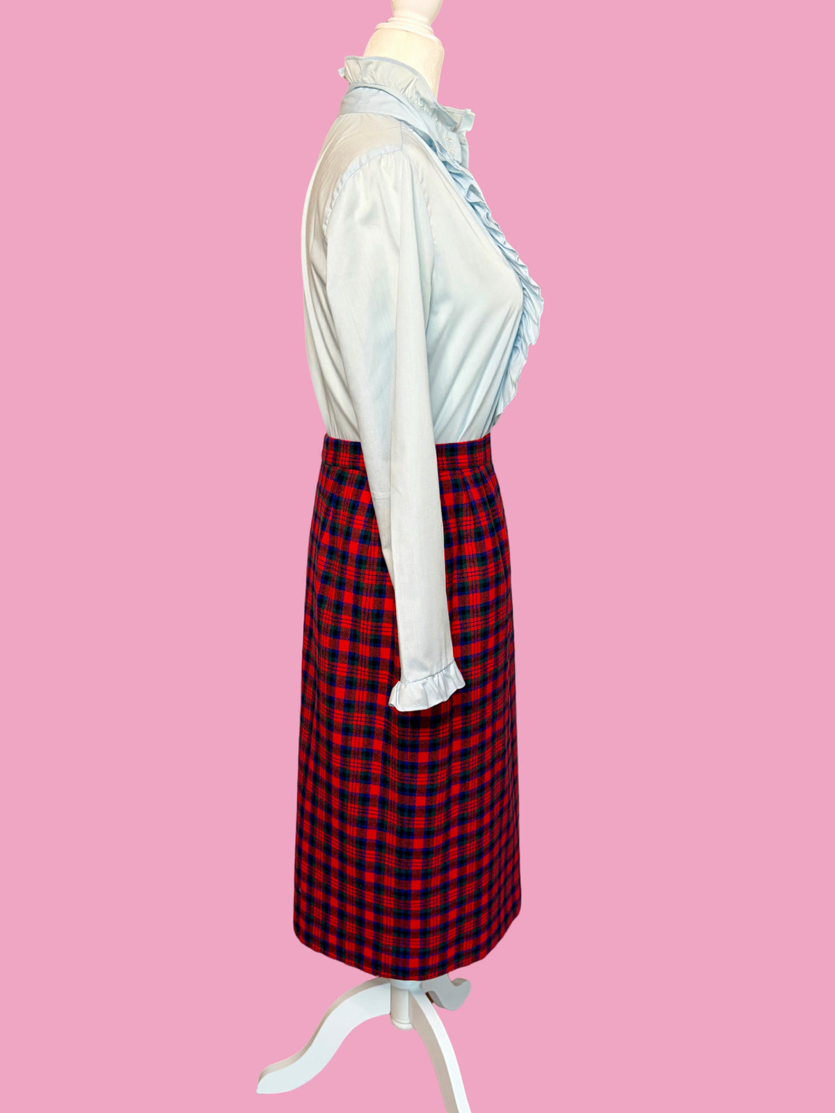 1970s Vintage Red Green Blue Tartan Plaid Wool Skirt by Pendleton