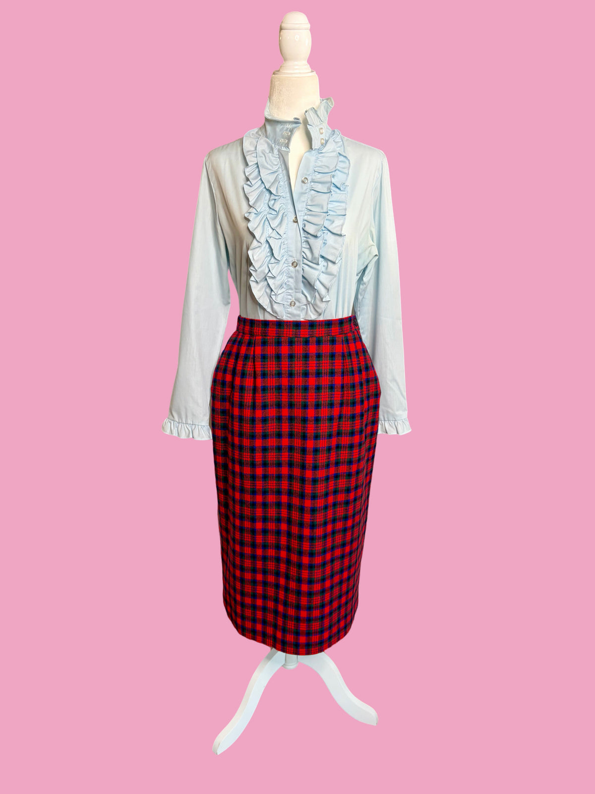 1970s Vintage Red Green Blue Tartan Plaid Wool Skirt by Pendleton