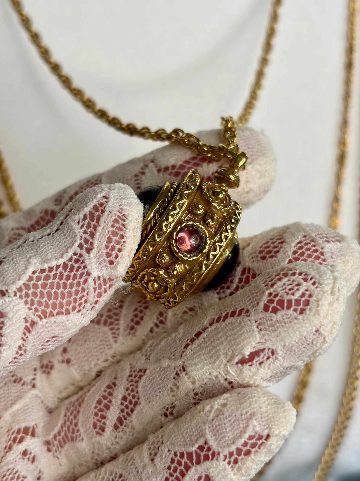 Mid Century Goldette Three Tiered Chain Necklace w/ Purple Glass Cabochon Pendant