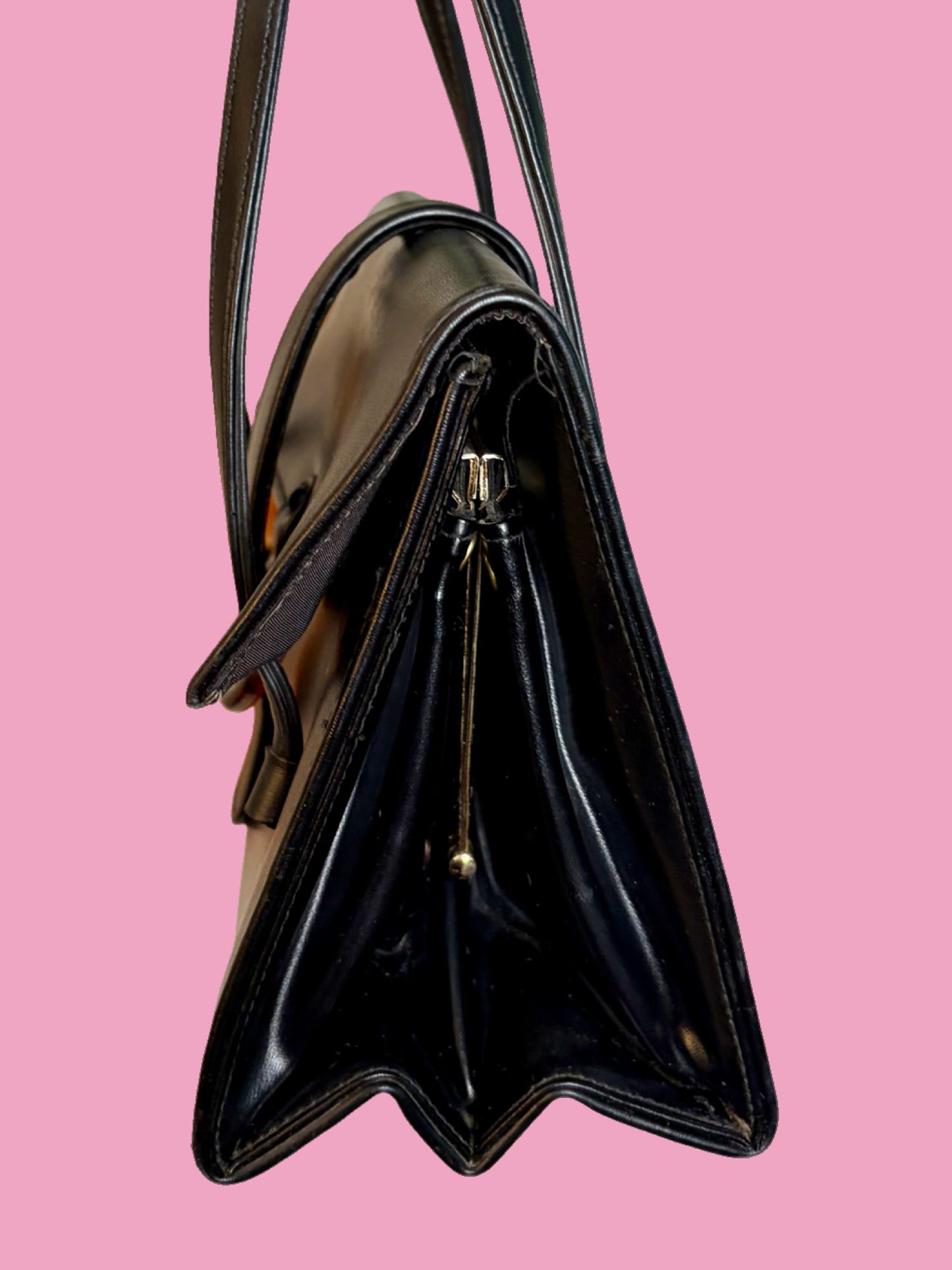 1970s Black Vinyl Handbag with Lucite Ring Clasp