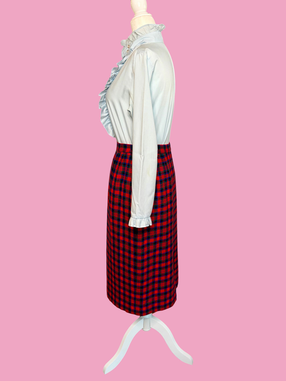 1970s Vintage Red Green Blue Tartan Plaid Wool Skirt by Pendleton